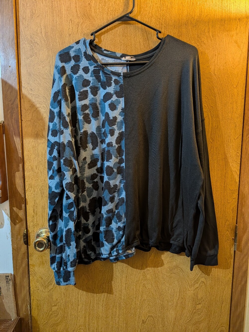 Como Blu Women's Long Sleeve Top.